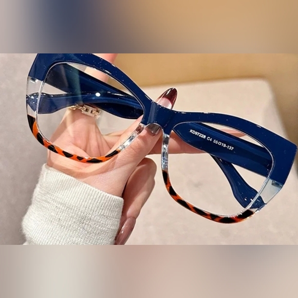 Stylish Blue/leopard Anti-blue Light glasses - Picture 1 of 6